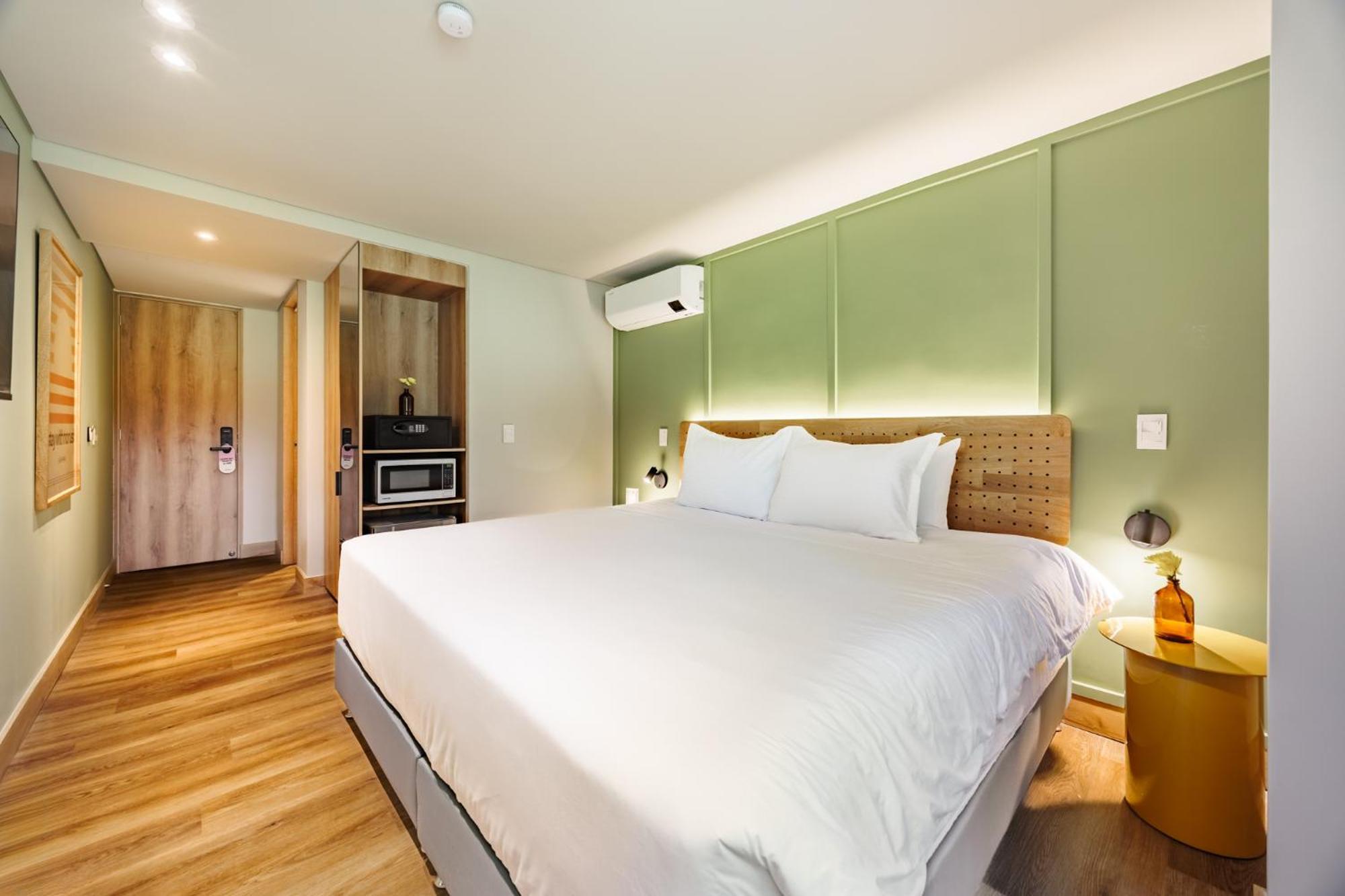 The Somos Central Hotel Poblado Medellin Bagian luar foto